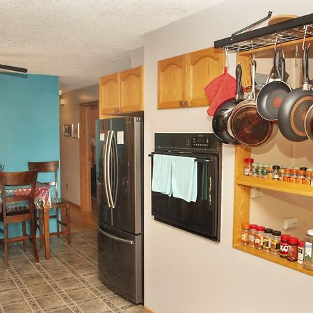 Tiga Bed And Breakfast Yellowknife Exterior photo