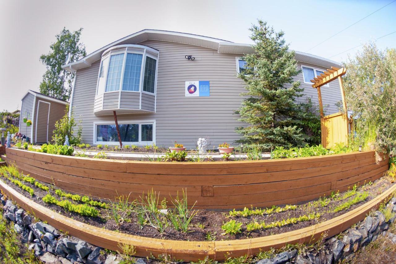 Tiga Bed And Breakfast Yellowknife Exterior photo